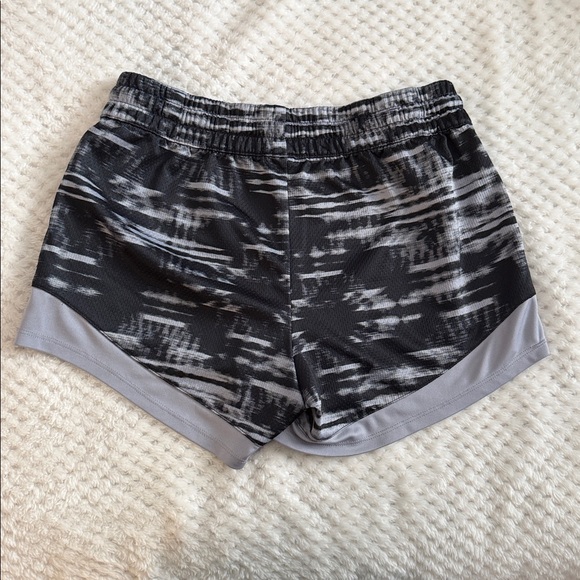 BOGO: Patterned Reebok Shorts - Picture 3 of 7
